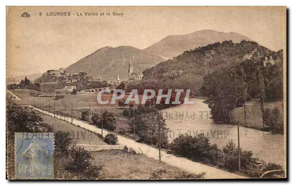 Lourdes - A Vale e o Gave — Castelo e montanhas — editor Château d'Art Pyrénéen, n°8 - Frente