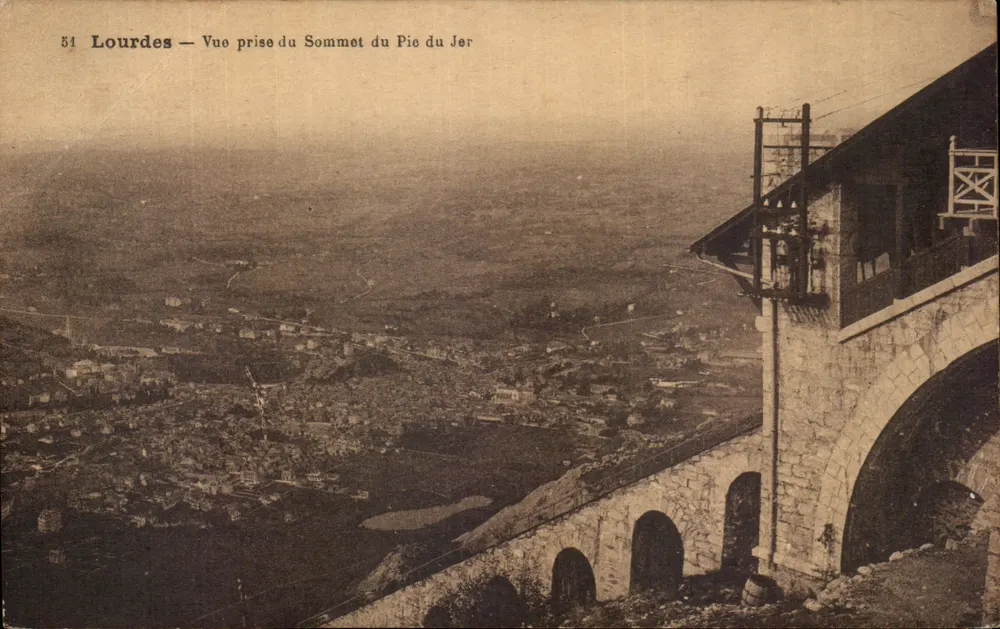 Lourdes — Vue prise du Sommet du Pie du Jer — éditeur Lourdes, n° 51 - Recto