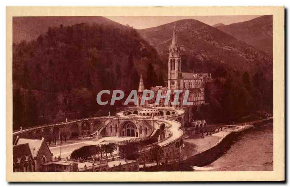 Lourdes — Vista geral da Basílica — Edição P. Doucet Lourdes - Frente