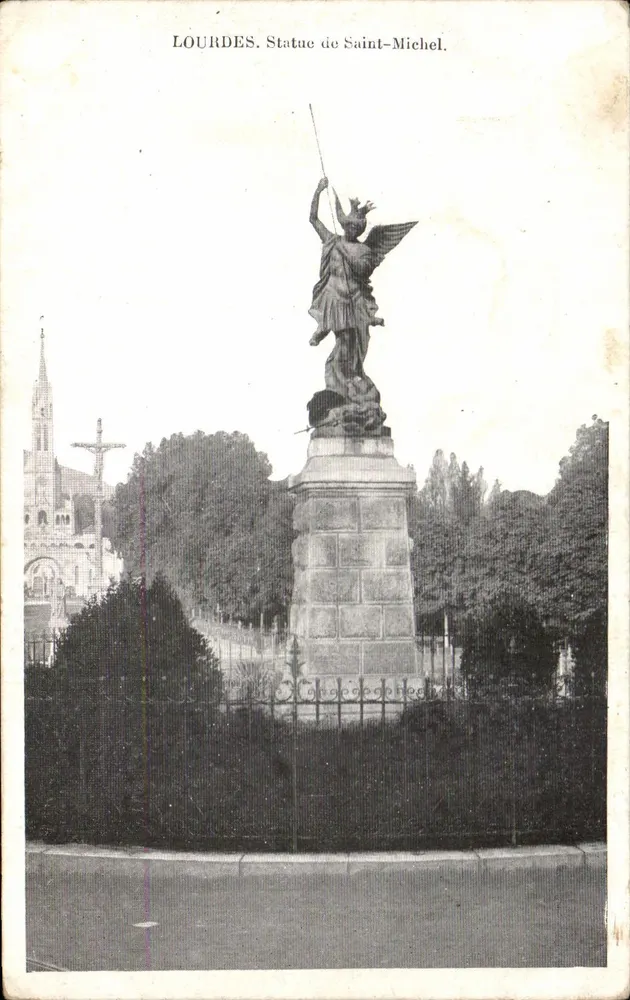 Lourdes. Estátua de São Miguel — editor não identificado, número de série não visível - Frente