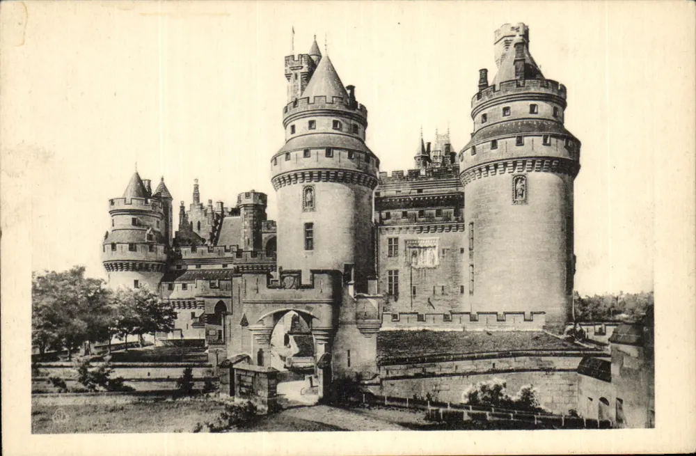 Schloss Pierrefonds — Türme von Julius Caesar und Karl dem Großen — Edition der historischen Denkmäler - Vorderseite