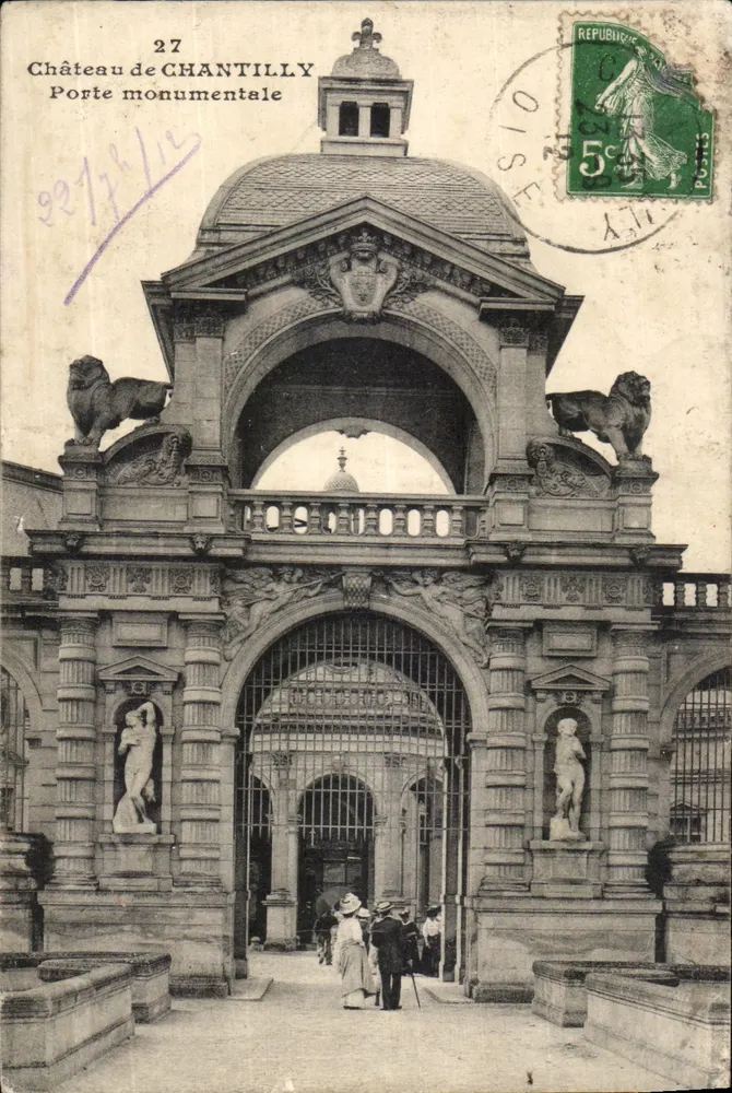 Château de CHANTILLY — Porte monumentale — Héliot. A. Bourdier Versailles n°27 - Frente