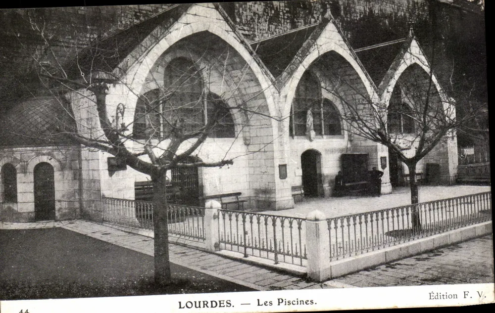 Lourdes — As Piscinas — Edição F. V. - Frente