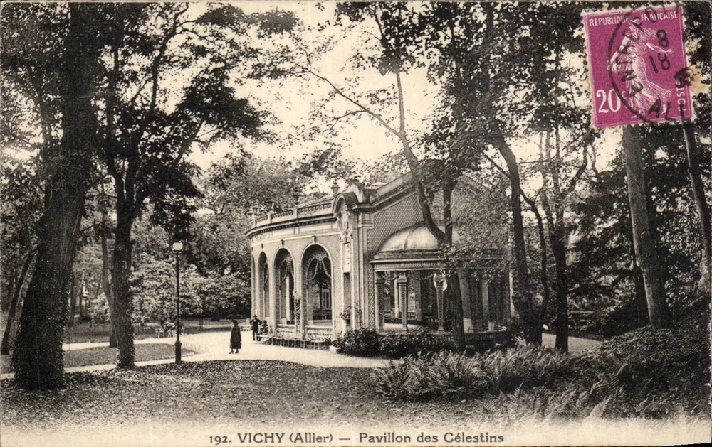 Vichy (Allier) — Pałac Célestynów - Awers