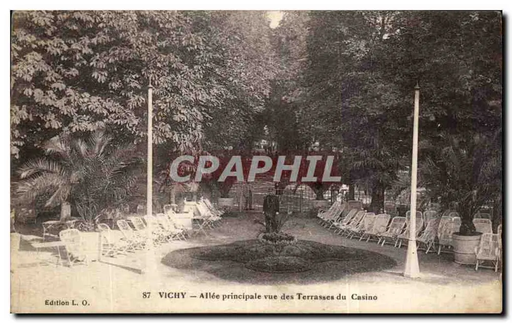 Vichy — Hauptallee aus Sicht der Terrassen des Kasinos — Ausgabe L. O. - Vorderseite