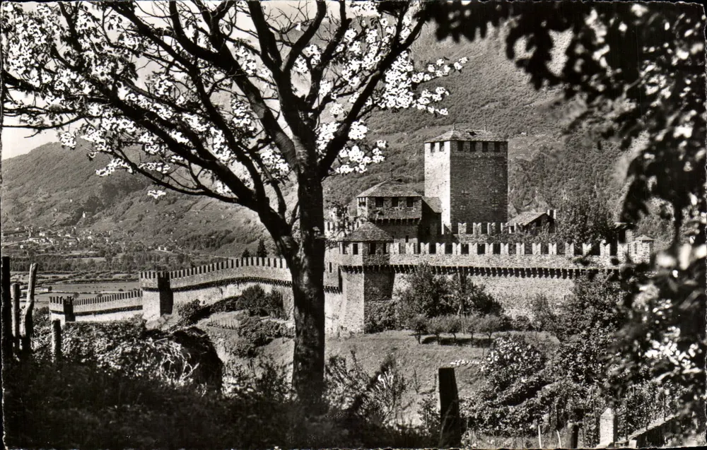 Kasteel van Svitto — Bellinzona — 1445 - Voorkant