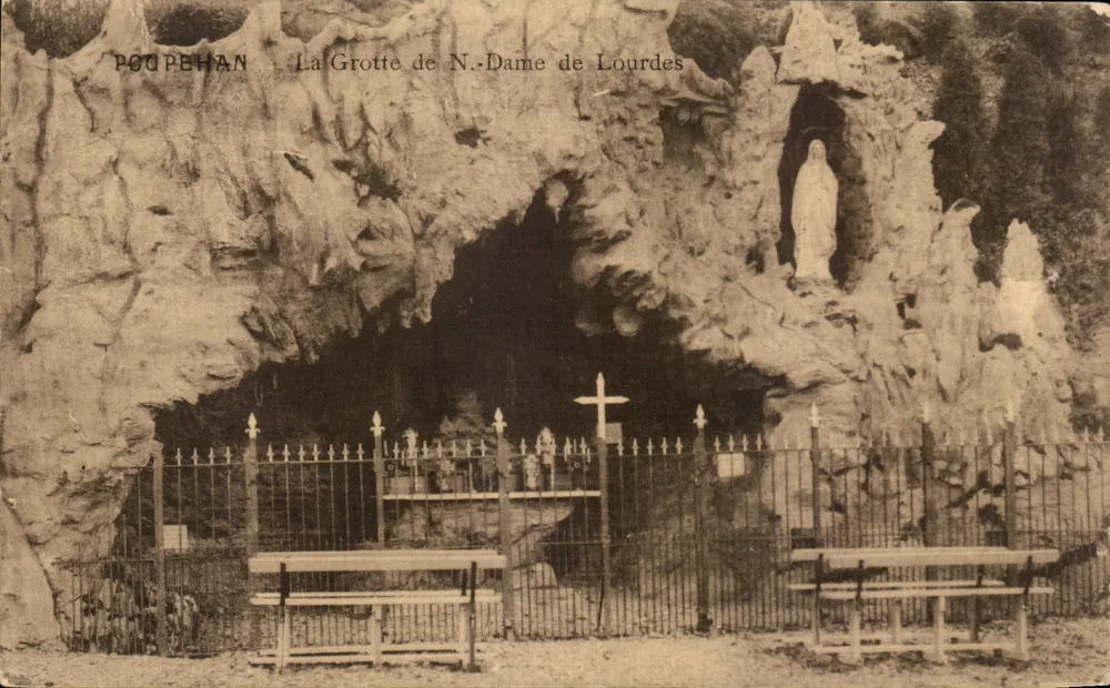 Poupehan — A Gruta de Nossa Senhora de Lourdes — Edição Hotel do Comércio, HENRY-MERCIER em Corbion - Frente
