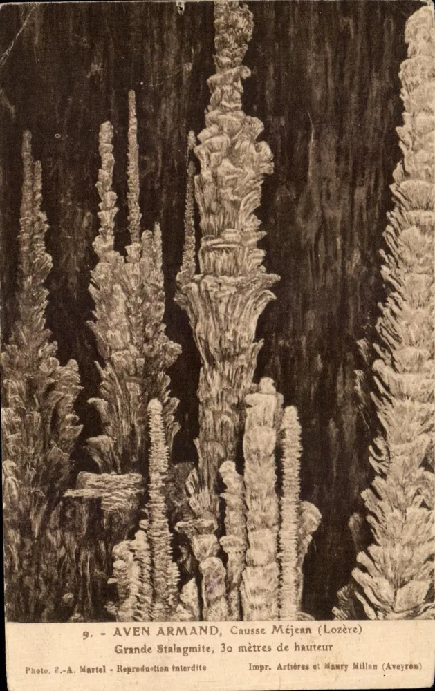 Aven Armand — Grande Stalagmite, 30 mètres de hauteur — Impr. Artières et Maury Millau (Aveyron) - Vorderseite