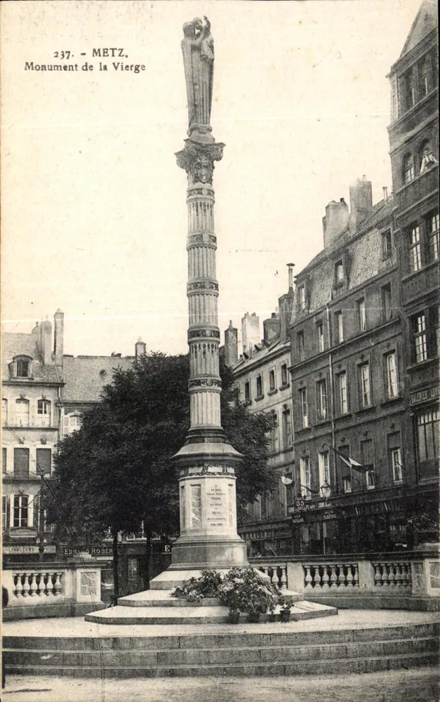 Metz - Monument da Virgem — editor E. Weber, n° 237 - Frente