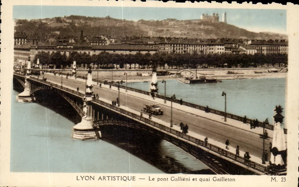 KUNSTLICHES LYON — Die Brücke Galliéni und Quai Gailleton — M. 23 - Vorderseite