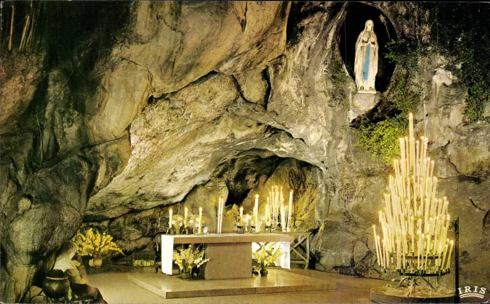 Gruta de Lourdes — Santuário de Nossa Senhora — Edição A. DOUCET - Frente