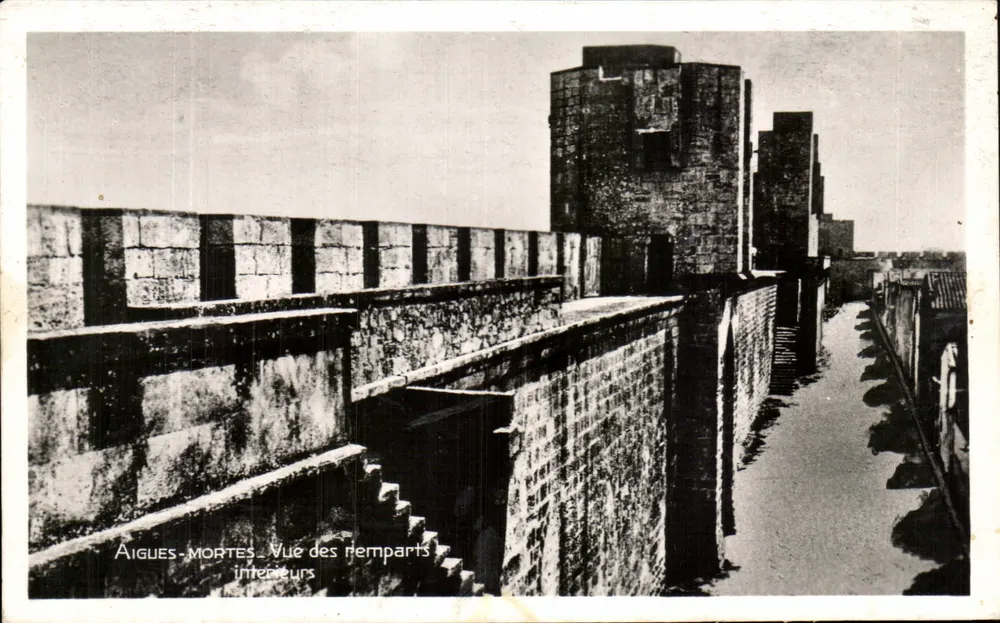 Aigues-Mortes — Ansicht der inneren Mauern — Les Éditions Nardo-Toulouse - Vorderseite