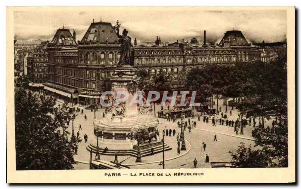 Paris — A Praça da República - Frente