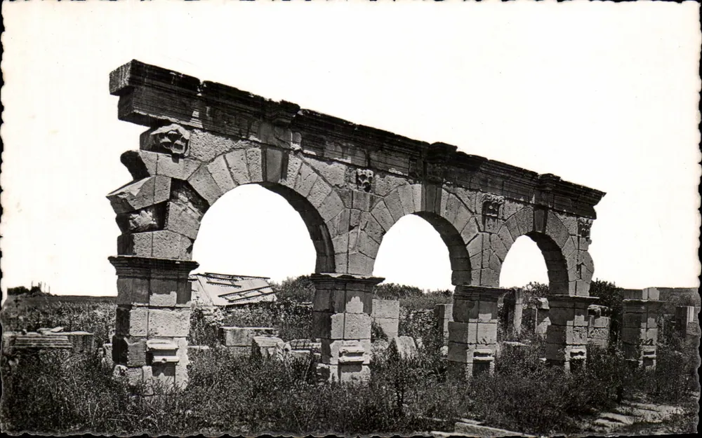 Volubilis — Portiek van een straat — Uitgave « La Pagne », Casabianca - Voorkant