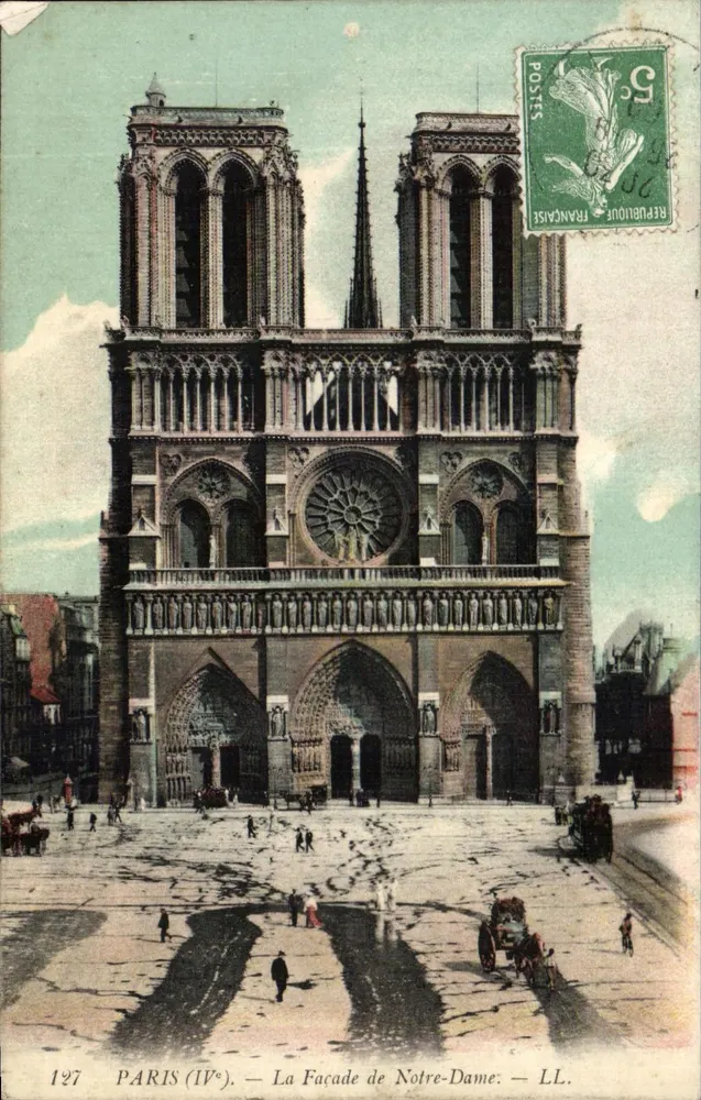 PARIS (IVe) — A Fachada da Notre-Dame — LL. — N° 127 - Frente