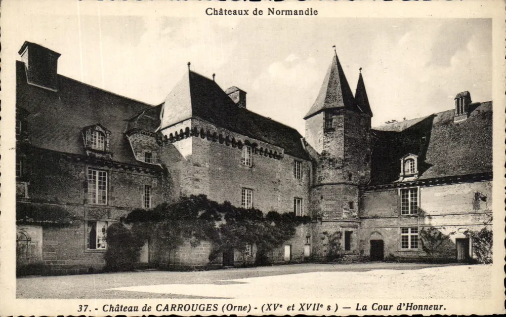 Schloss Carrouges (Orne) — Die Ehrenhof — Schlösser der Normandie — Nr. 37 - Vorderseite