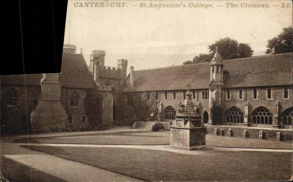 Canterbury — St. Augustine's College — The Cloisters — LL - Vorderseite