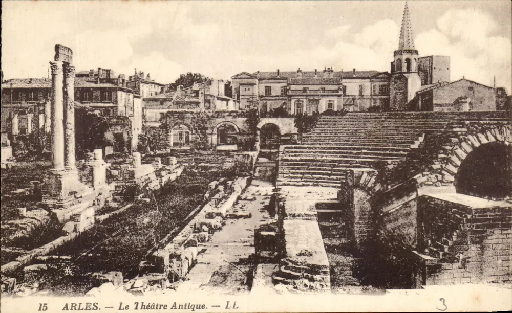 Arles — O Teatro Antigo — LL - Frente