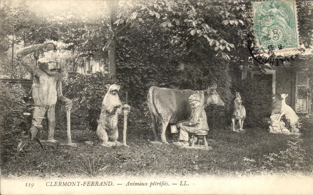 Clermont-Ferrand — Animais petrificados — LL. — N° 119 - Frente