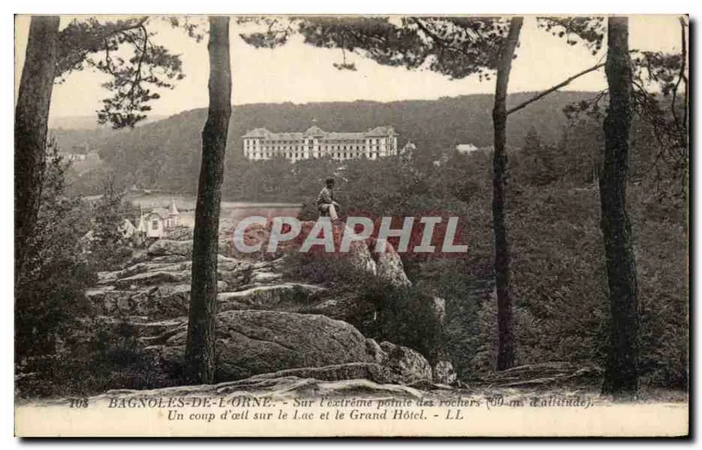 Bagnoles-de-l'Orne — Ein Blick auf den See und das Grand Hotel — LL - Vorderseite