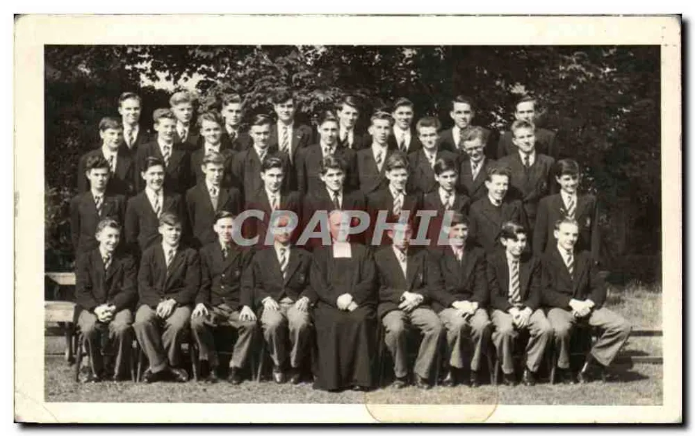 Groupe d'élèves — photo de classe en extérieur — éditeur non identifié - Frente