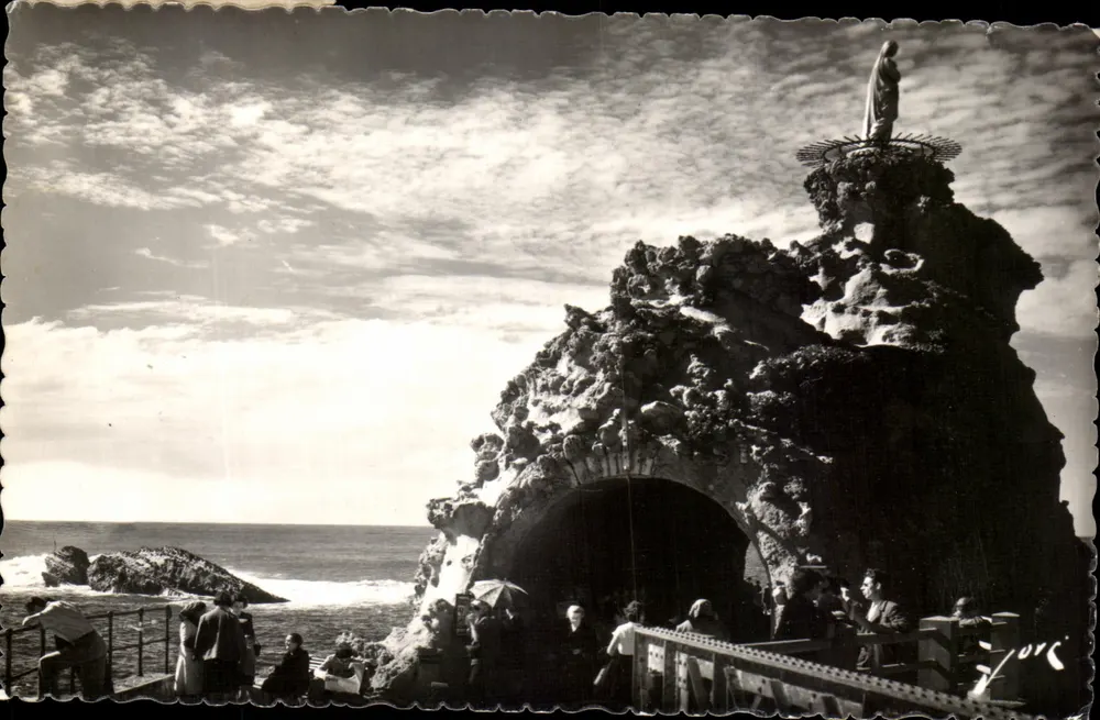 O Rocher da Virgem — Biarritz — Edições JOVÉ, Pau - Frente