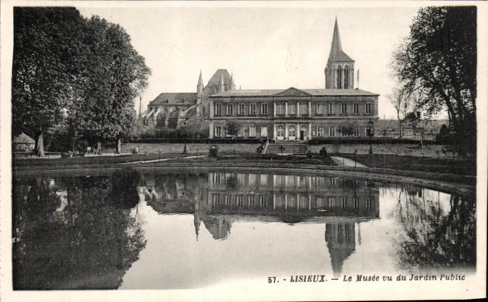 Lisieux — El Museo visto desde el Jardín Público — G. Artoud, editor - Anverso