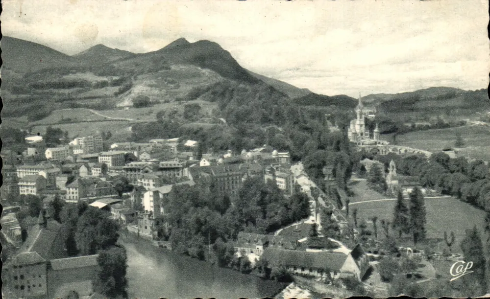 Lourdes — Ansicht vom Château-Fort — Cap - Vorderseite