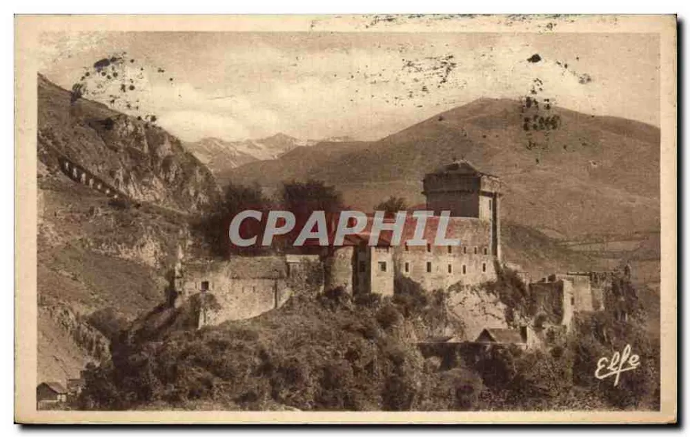 Château de Lourdes — Vallée d'Argelès — Éditeur Elfe - Recto