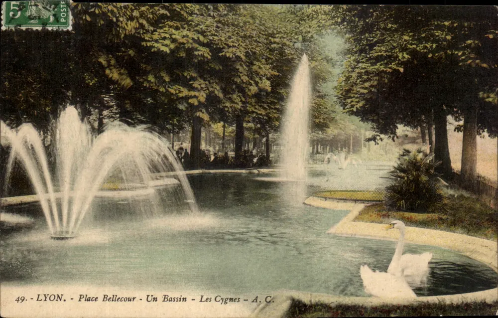 LYON - Place Bellecour - Ein Brunnen - Die Schwäne - A.C. - n°49 - Vorderseite