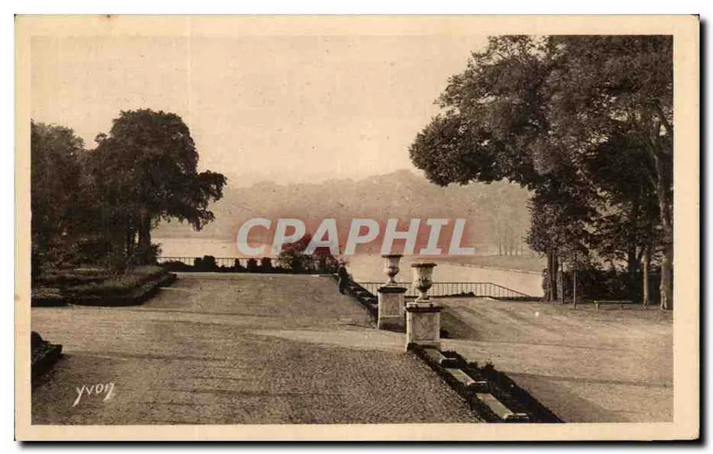 Terrasse du Grand Trianon — Vue sur le lac — Édition d'Art Yvon - Voorkant