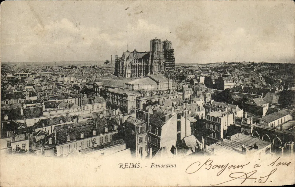 Reims - Panorama — vista aérea da catedral e dos telhados — editor não identificado - Frente