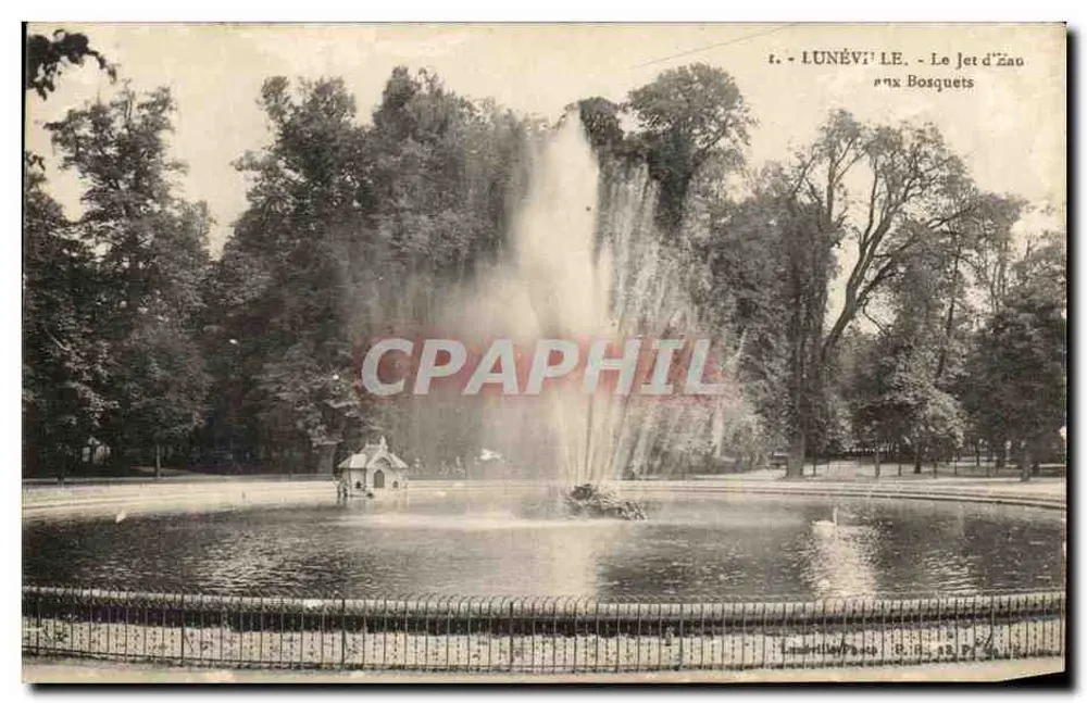 Lunéville - Le Jet d'Eau aux Bosquets — éditeur anonyme, n° de série non lisible - Frente