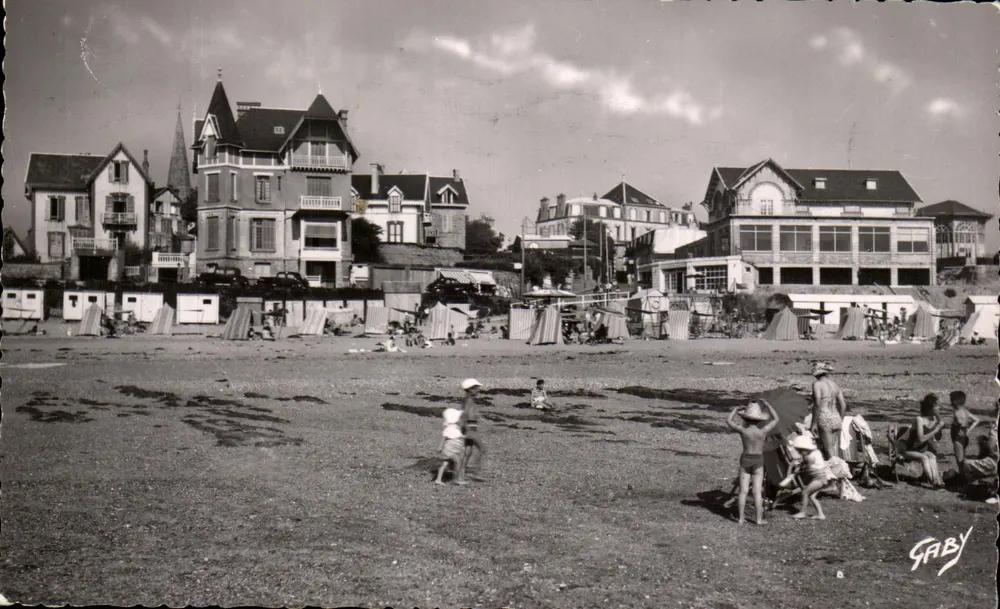Saint-Pair-sur-Mer — Die Strandpromenade und das Casino — Éditions Gaby - Vorderseite