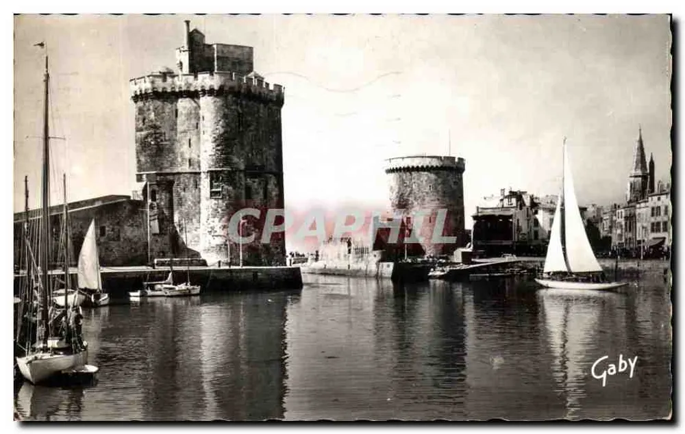 La Rochelle — Die Türme und der Eingang zum Hafen — Editions Gaby - Vorderseite
