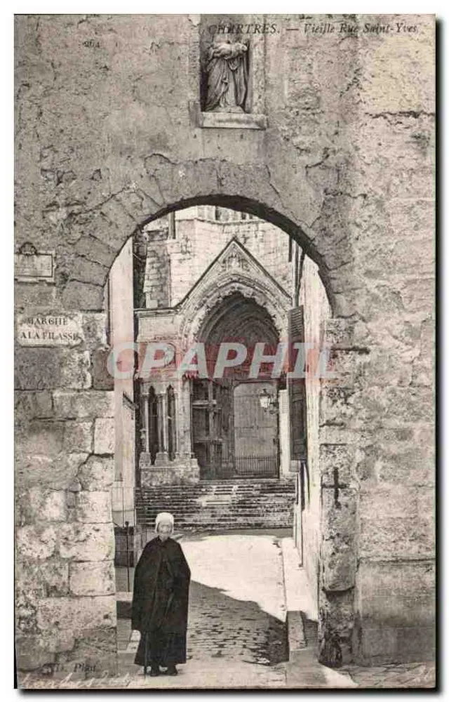 Châtres — Velha Rua Saint-Yves — Marguerite à la Plasse - Frente