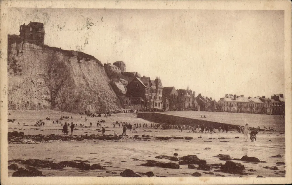 Mers-les-Bains — Vista tirada da praia com maré baixa — Lévy e Ségalien, impresso Paris, n° 108 - Frente