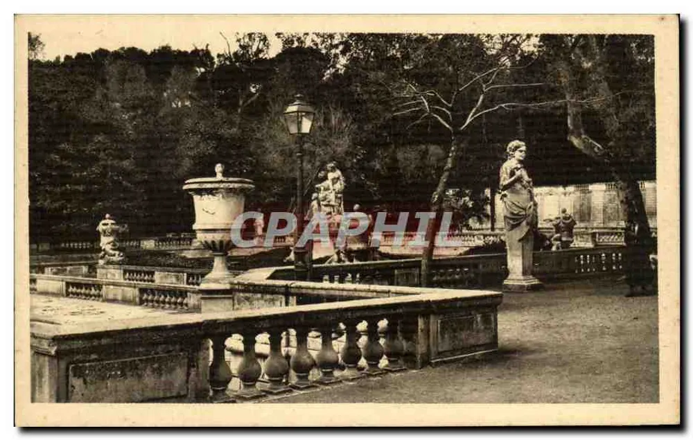 Nîmes (Gard) — Vista da Fontaine — Edição A. Beauriquier - Frente
