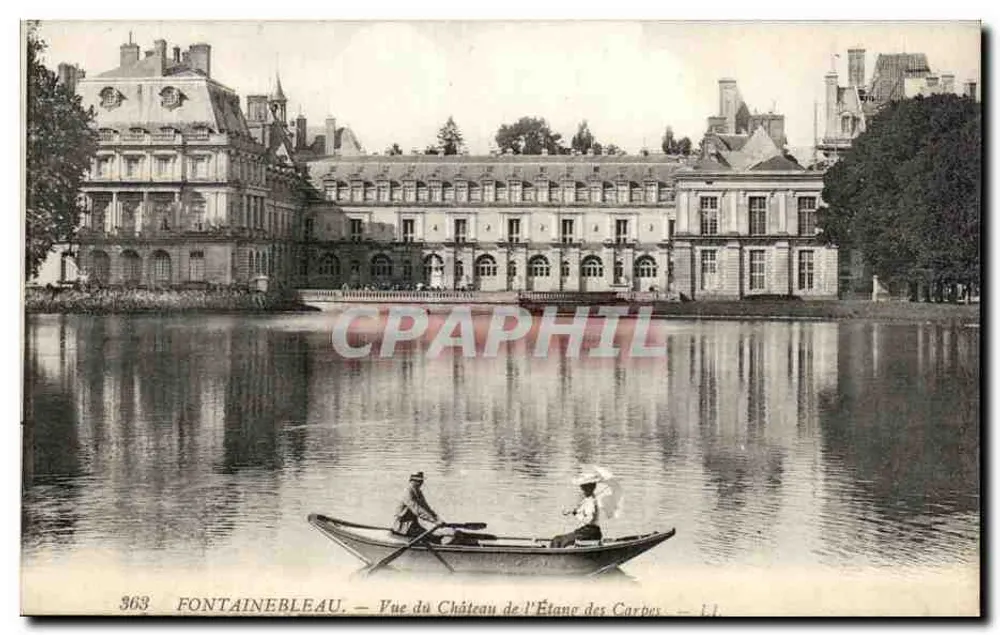 Fontainebleau — Ansicht des Schlosses am Karpfenweiher — n° 3663 - Vorderseite