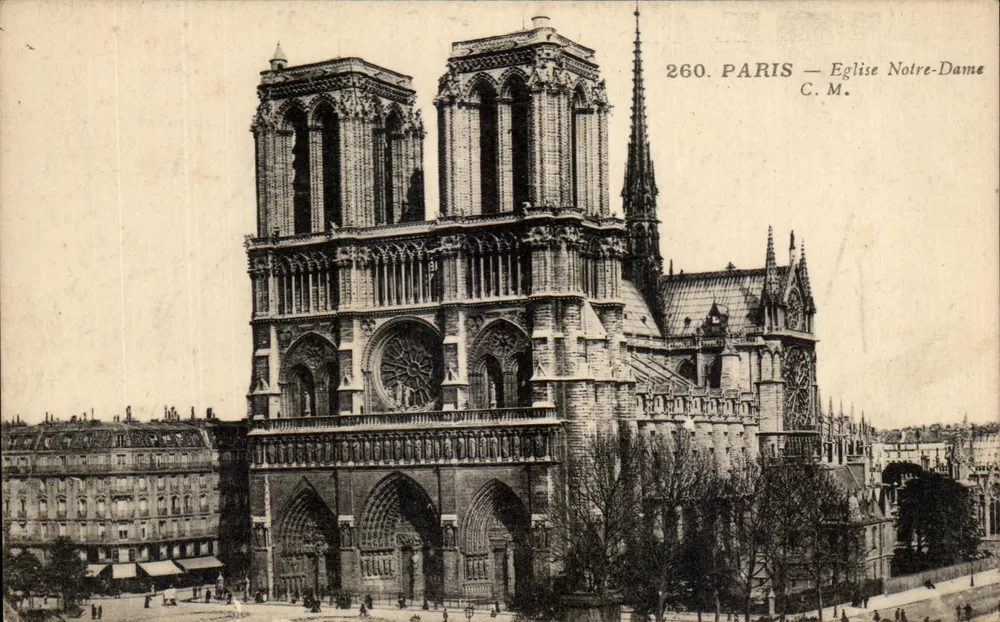 Paris — Igreja de Nossa Senhora — C.M. n°260 - Frente