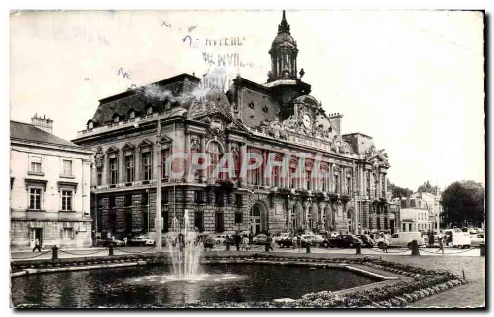 Hôtel de Ville — vue de la place avec fontaine — éditeur TOURS (I.-&-L.) - Frente