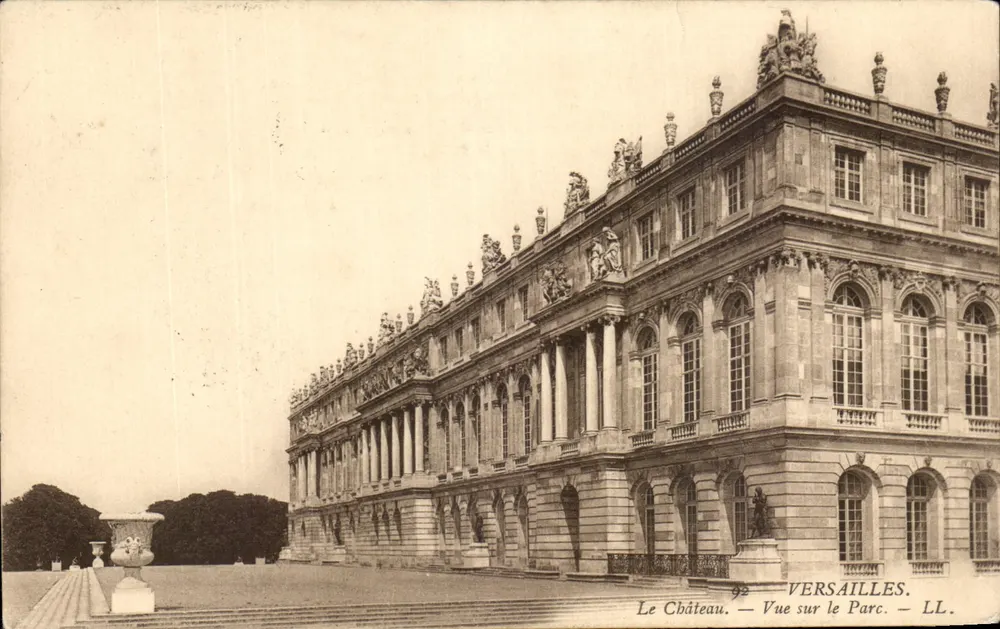 Le Château — Vue sur le Parc — VERSAILLES. — LL. — n° 92 - Recto
