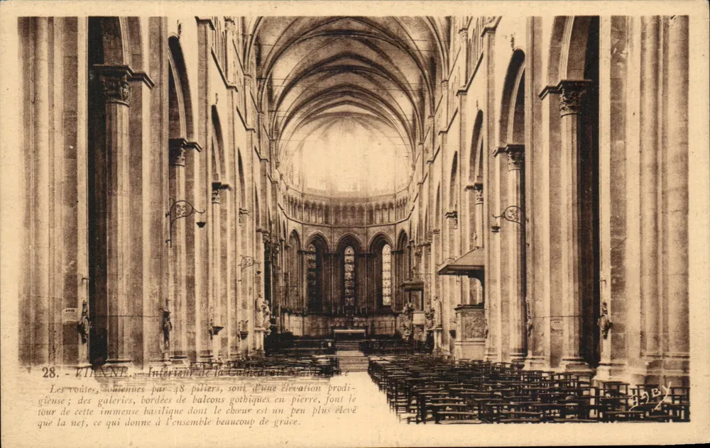 ÉTIANNE — Interior da Catedral São Maurício — G. Arthaud, Nantes - Frente