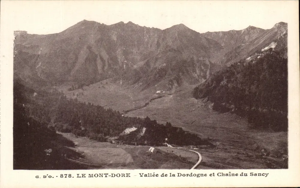 LE MONT-DORE - Tal der Dordogne und Sancy-Kette — g. d'o. - 878 - Vorderseite