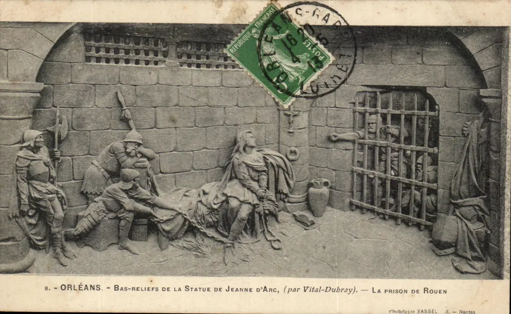 Orléans — Basreliefs der Statue von Jeanne d'Arc (von Vital-Dubray) — Das Gefängnis von Rouen — Phototypie YASSSEL — Nantes - Vorderseite