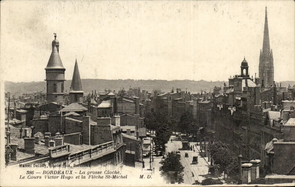 Bordeaux — Ansicht von Cours Victor Hugo und Flèche Saint-Michel — Marcel Delbôy, Phototypie, Bordeaux, Nr. 386 - Vorderseite