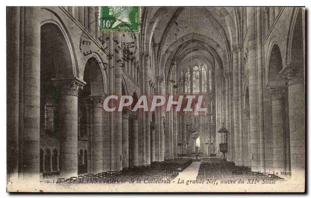 Der MANS - Innenansicht der Kathedrale - Die große Kirchenschiff, Werk des 12. Jahrhunderts — Foto. A. Béthouy, Le Mans - Vorderseite