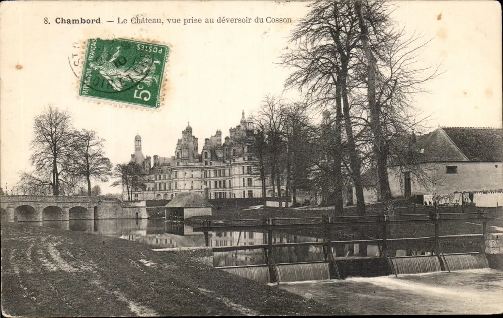 Chambord — Das Schloss, Ansicht vom Cosson-Abfluss - Vorderseite