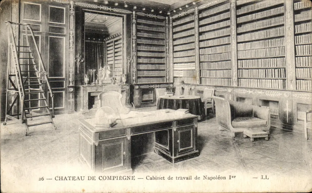 Schloss Compiègne — Arbeitszimmer von Napoleon I. — I.I. - Vorderseite