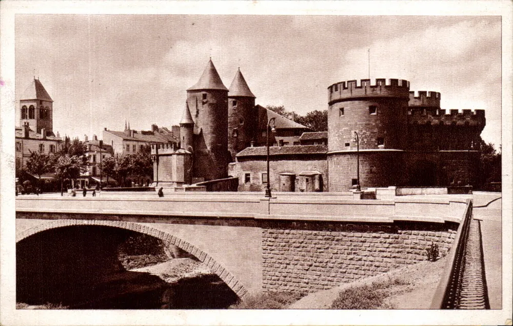 Metz - La Porte des Allemands — Verlag Jul. Monias & Cie, Straßburg-Schiltigheim - Vorderseite